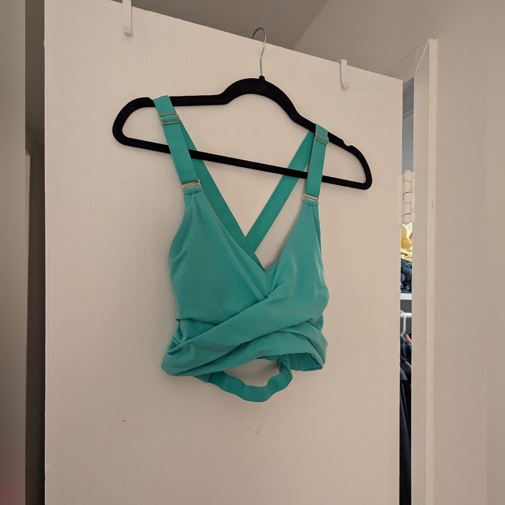 EUC Large BuffBunny Candy wrap Bra in Double Mint